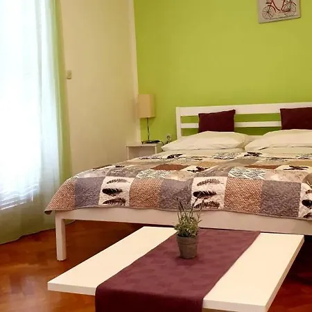 Istranova Apartment *